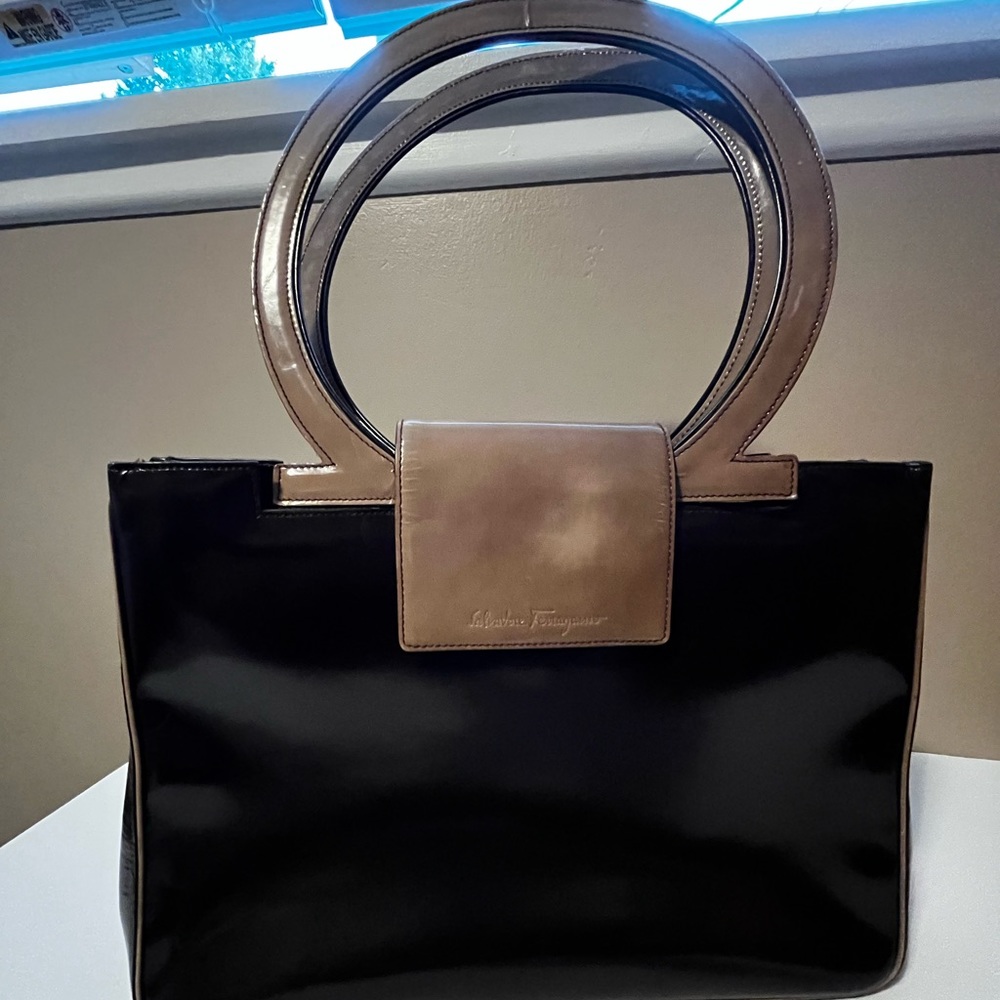 Vintage Salvador Ferragamo shoulder bag